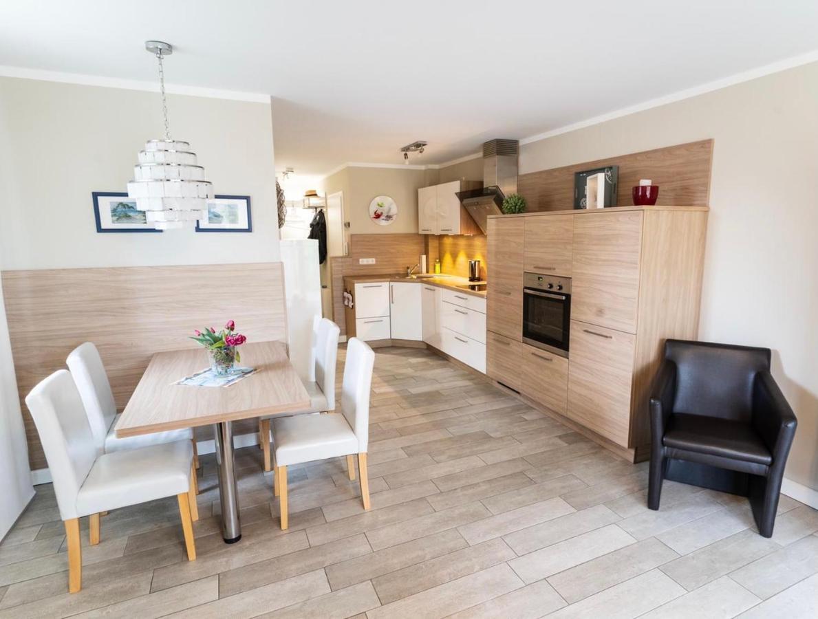 Ferienwohnung Strandgut - Kavelweg 9 - Zingst Buitenkant foto